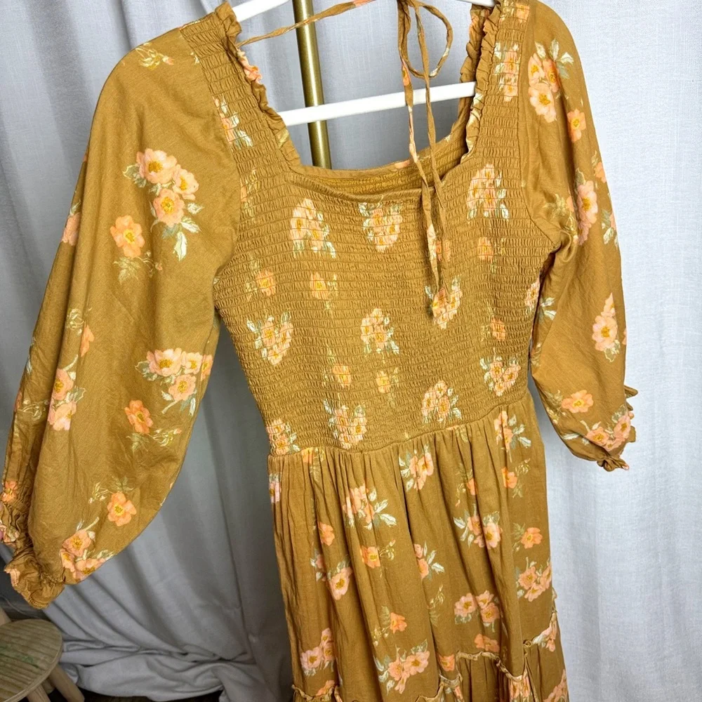 Ivy City Co Madeline Dress in Celeste Floral *PERFECT THANKSGIVING DRESS* - Picture 5 of 11